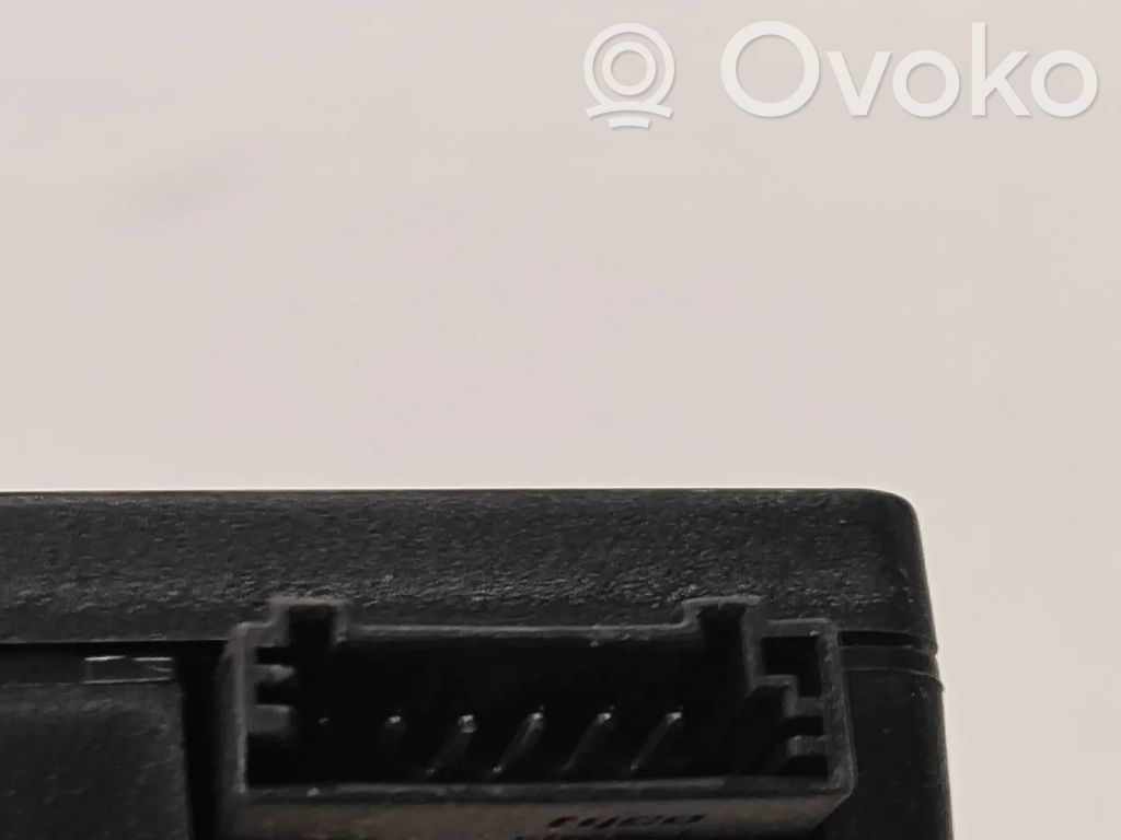 Antenas pastiprinātājs   9168337,50110056B00