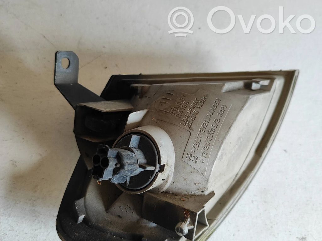 Mazda 323 F Front indicator light 