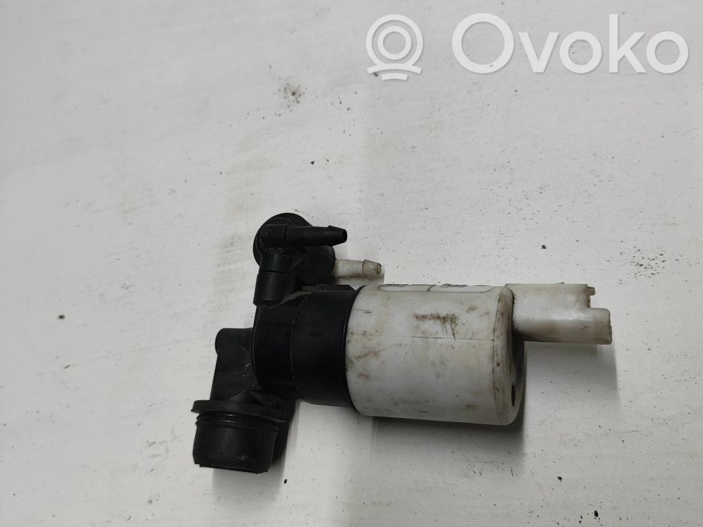 Renault Laguna II Windscreen/windshield washer pump 