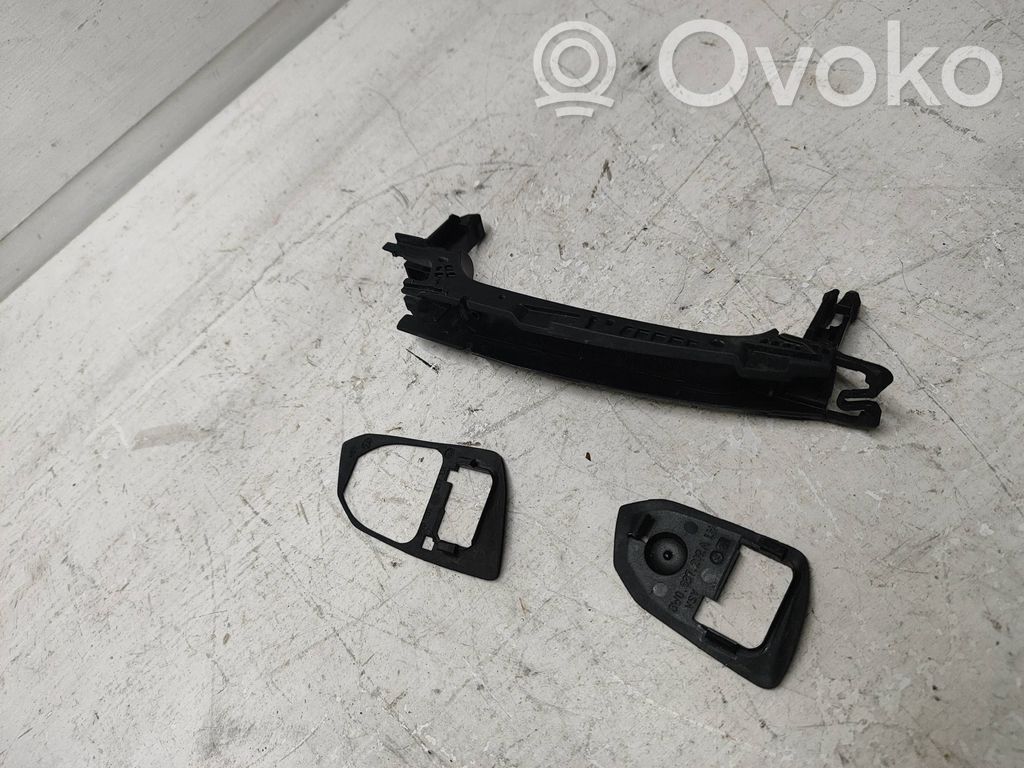 Audi A5 Lampka zewnętrzna przedniej klamki 