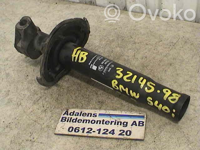 BMW 5 E39 Deformacinis elementas 