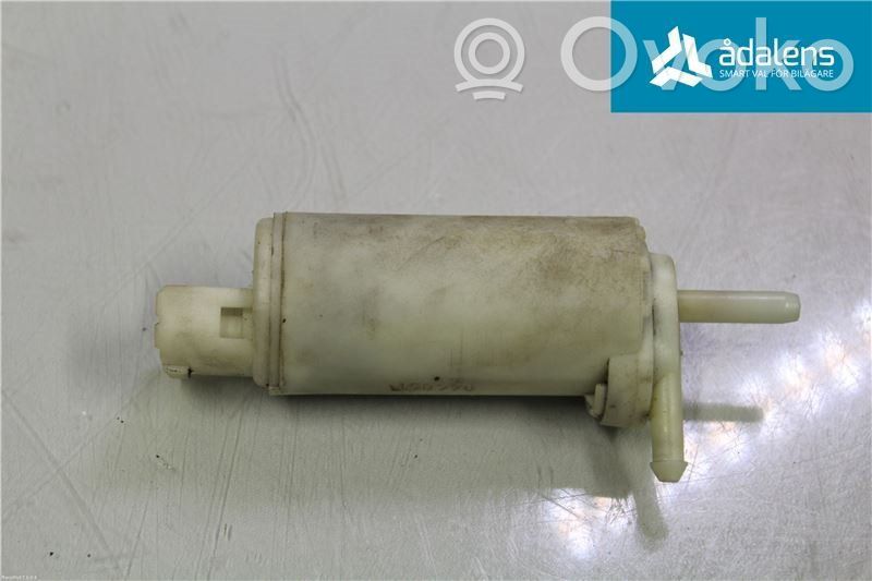 Volvo 740 Windscreen/windshield washer pump 
