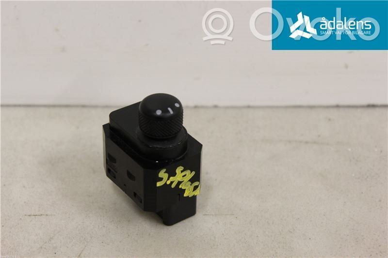 Sivupeilin kytkin   62J001698T