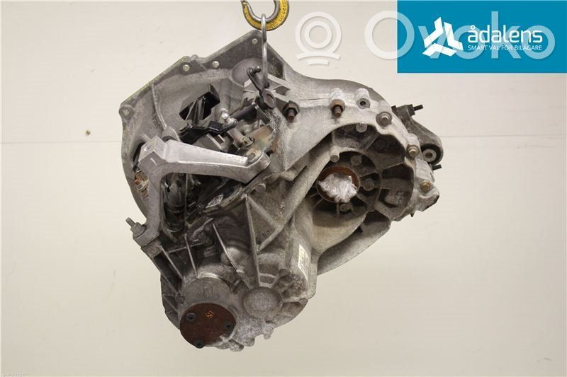 Volvo V50 Manualna 5-biegowa skrzynia biegów 