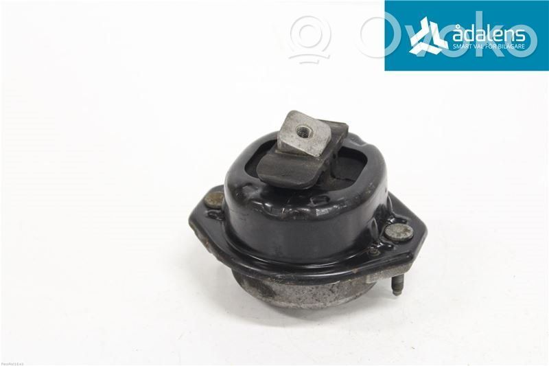 BMW 7 E65 E66 Engine mounting bracket 