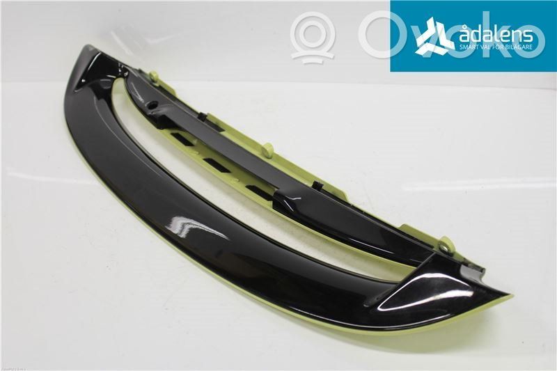 Tailgate/trunk spoiler   39880474