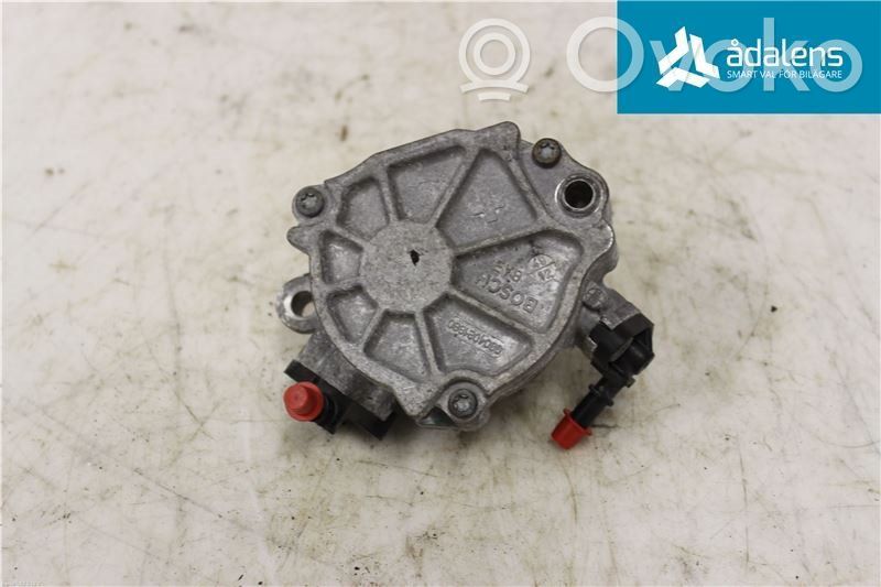 Ford Focus Vacuum pump 