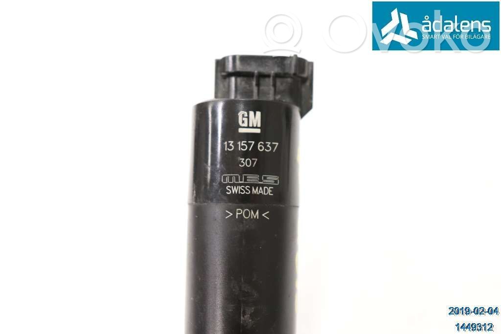Saab 9-5 Windscreen/windshield washer pump 