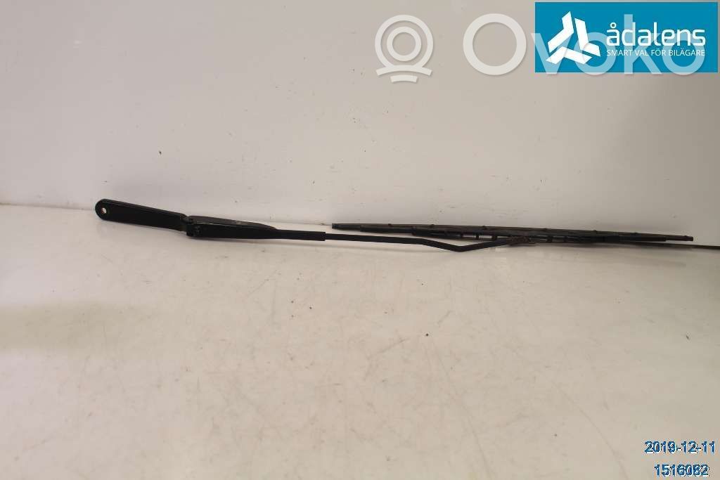 Citroen Berlingo Front wiper blade arm 