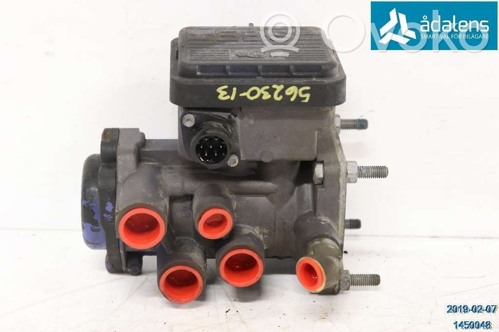 Volvo S90, V90 Scheinwerfer 