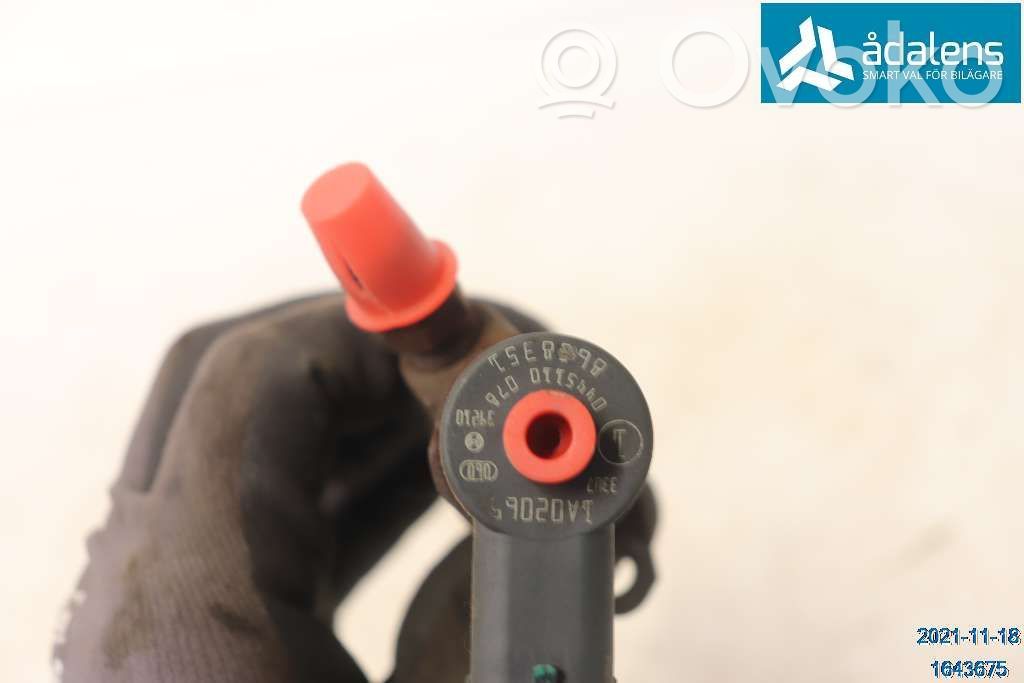 Inyector de combustible   8602667,8658351