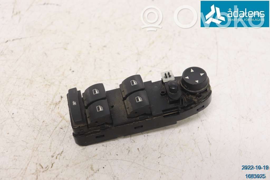Electric window control switch   61319218043,9122120