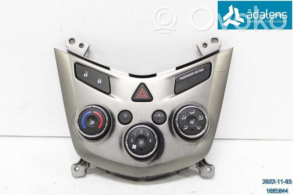 Chevrolet Aveo Climate control unit 