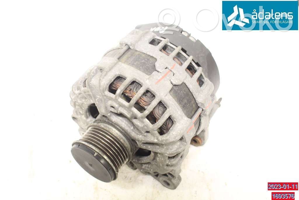 Volkswagen PASSAT B7 Alternator 