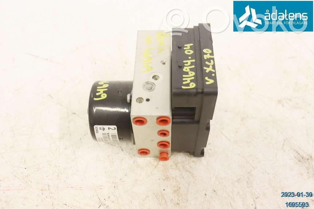 Volvo XC70 ABS Pump 