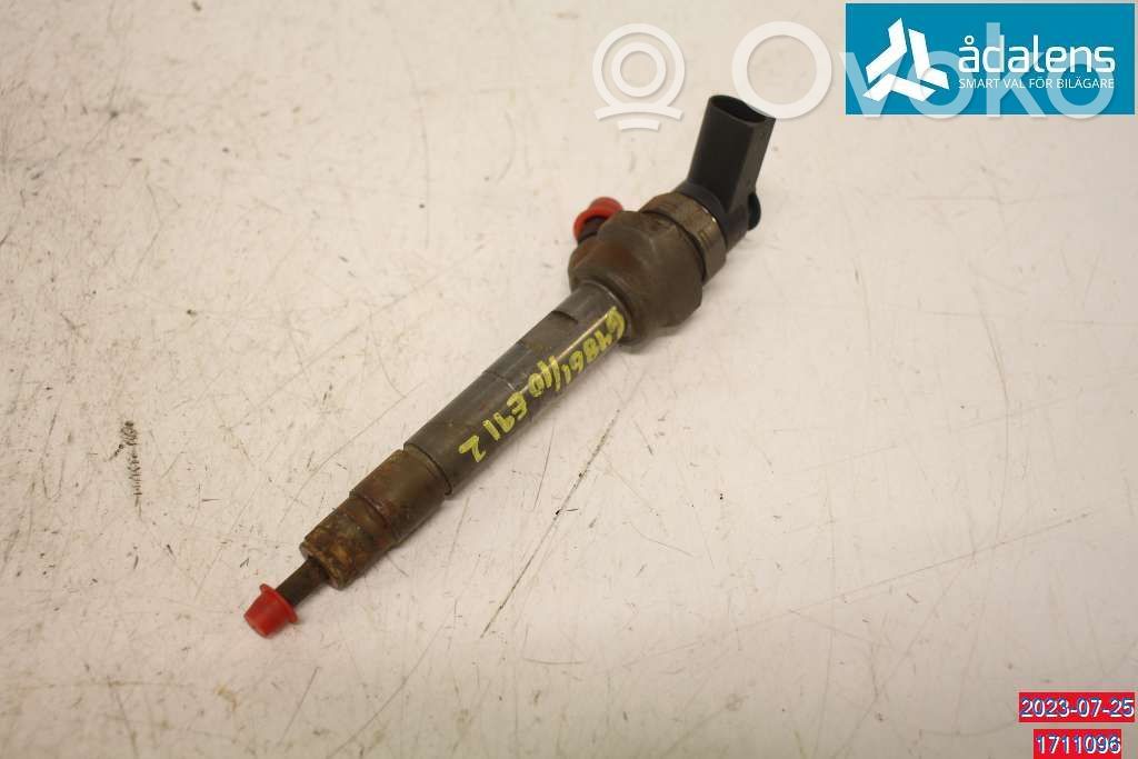 Fuel injector   13537798446