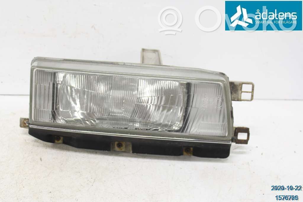 Toyota Corolla E90 Phare frontale 