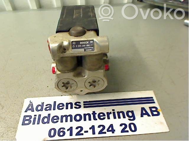 Volvo 740 ABS Pump 