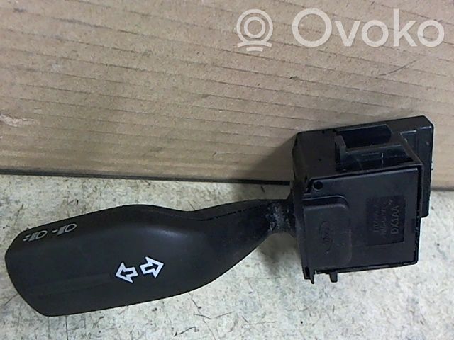 Suuntavilkun vipu   6C1T13335AA