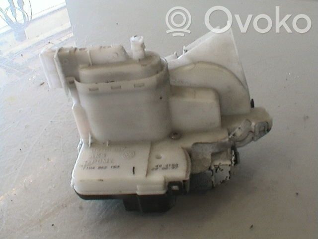 Volkswagen Golf III Keskuslukituksen moottori 