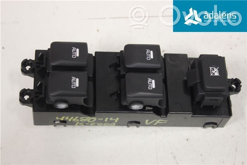 Electric window control switch   93570A2000