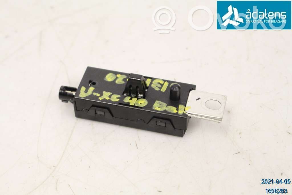 Volvo XC40 Antenos stiprintuvas 