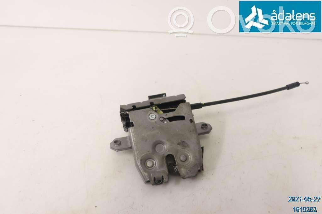 Volvo XC60 Loading door lock 