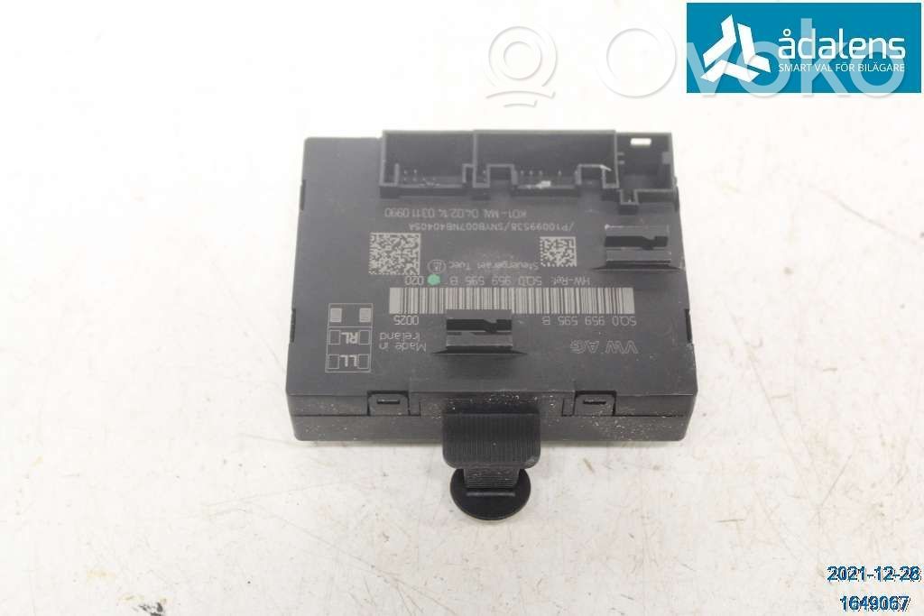 Unidad de control/módulo de la puerta   5Q0959595B