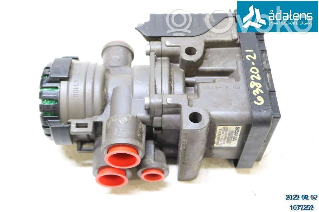 Volvo S90, V90 Scheinwerfer 
