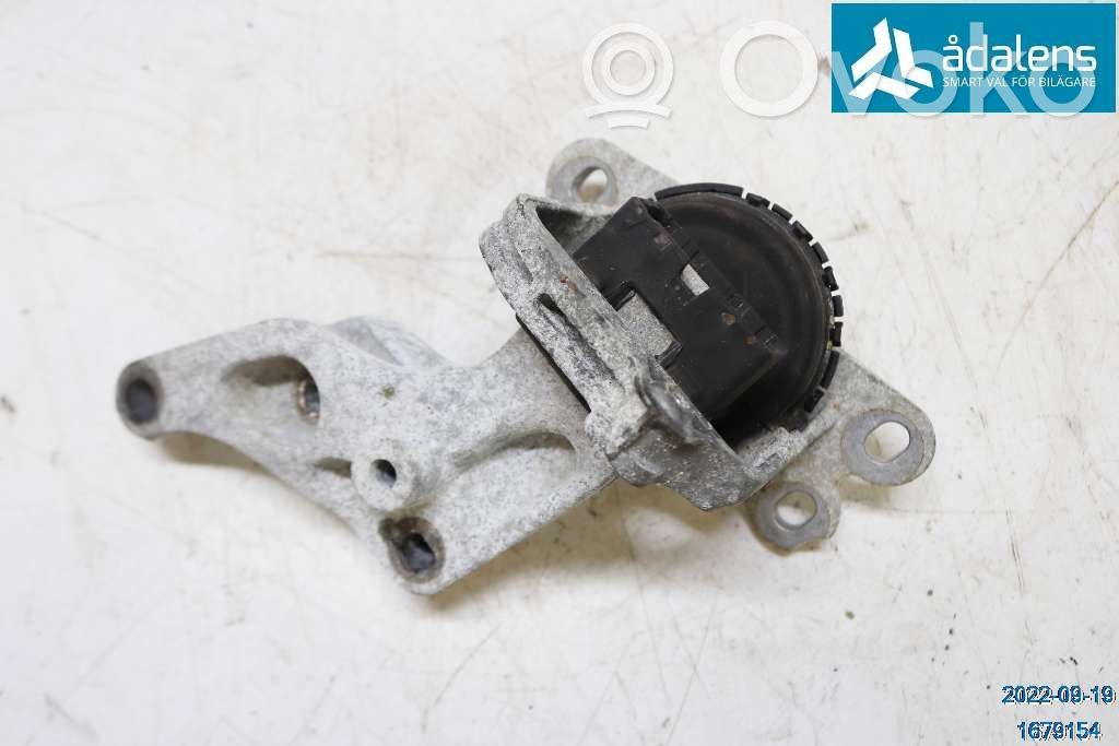 Renault Trafic III (X82) Engine mounting bracket 