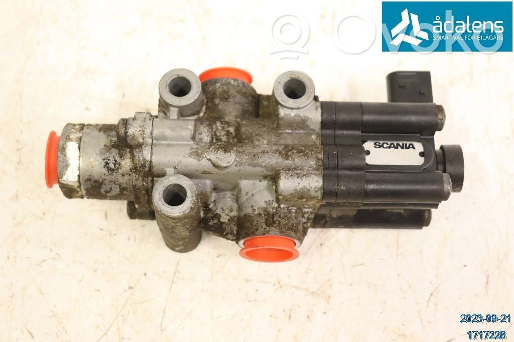 Volvo S90, V90 Scheinwerfer 
