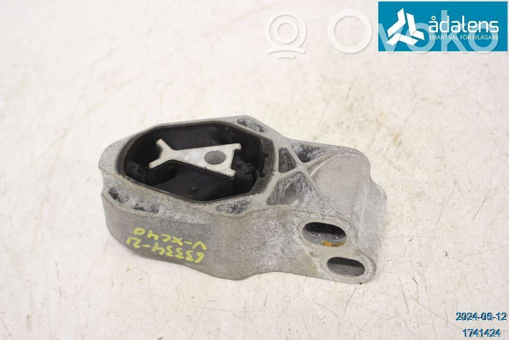 Volvo XC40 Engine mounting bracket 