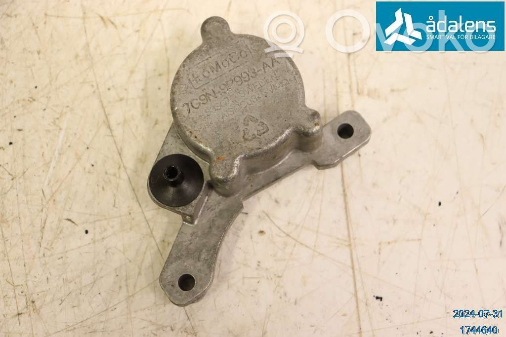 Volvo V70 Sonstiges Einzelteil Motor 