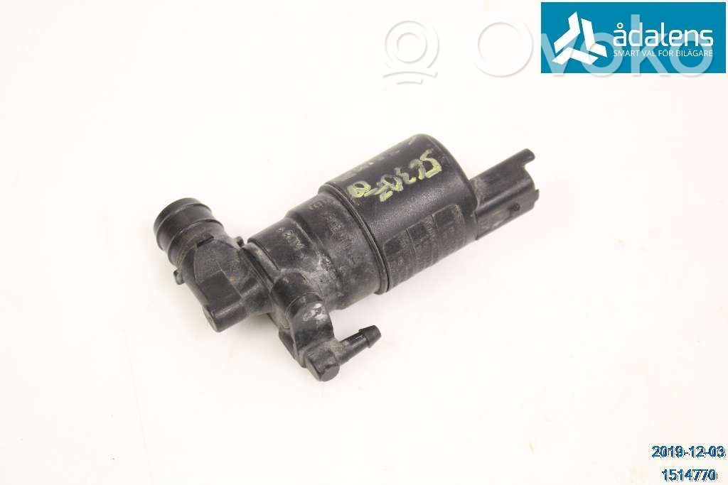 Windscreen/windshield washer pump   643476