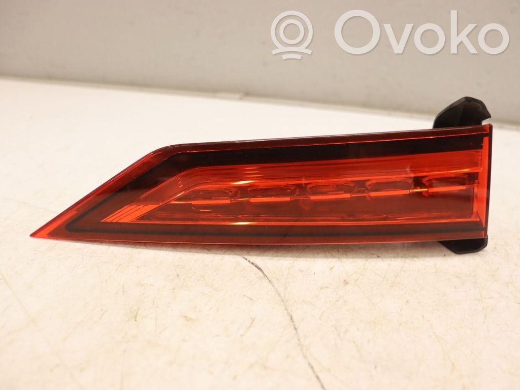 Volvo V60 Takavalon heijastin 