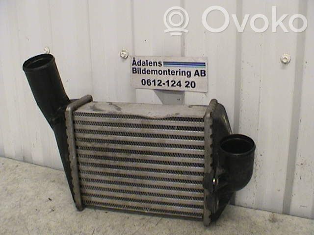 Audi A6 S6 C5 4B Interkūlerio radiatorius 
