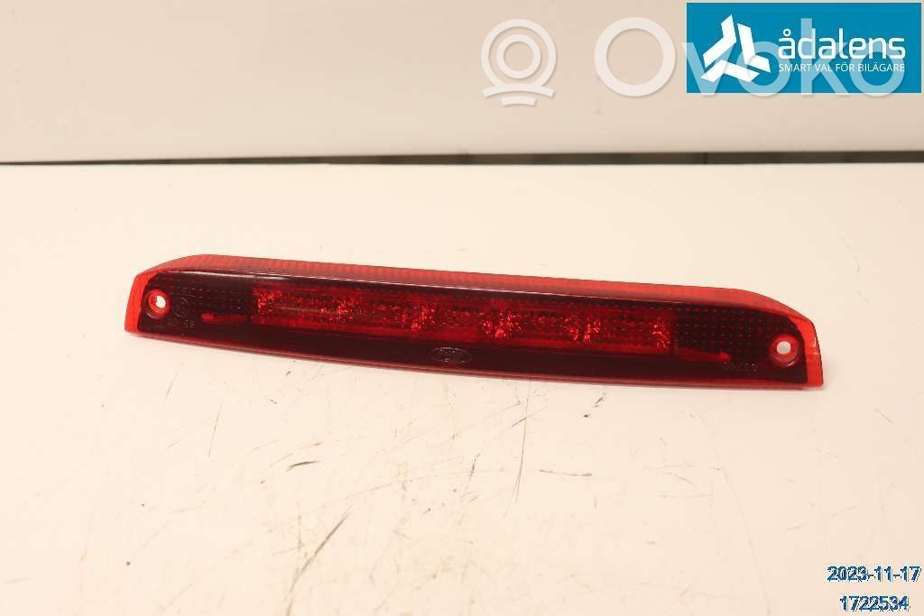 Ford Focus Third/center stoplight 