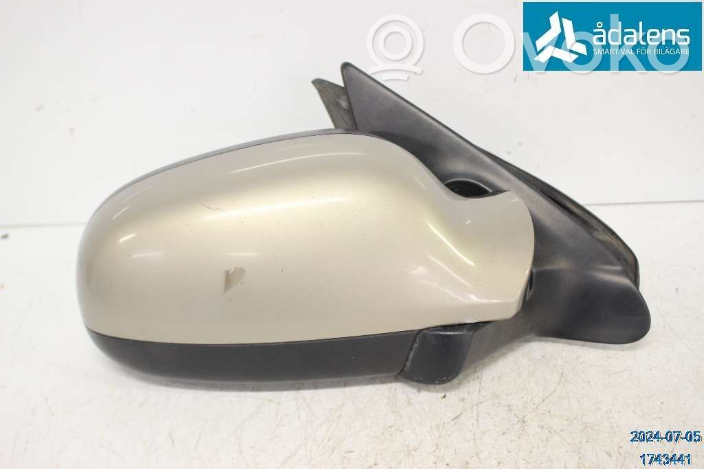Volvo S60 Front door electric wing mirror 