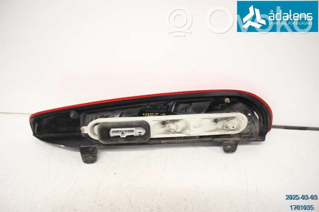 Ford Focus Aizmugurējais lukturis virsbūvē 