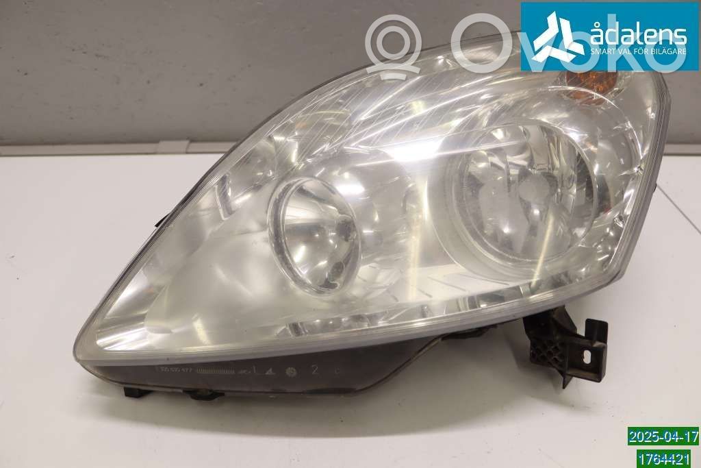Opel Zafira B Far 