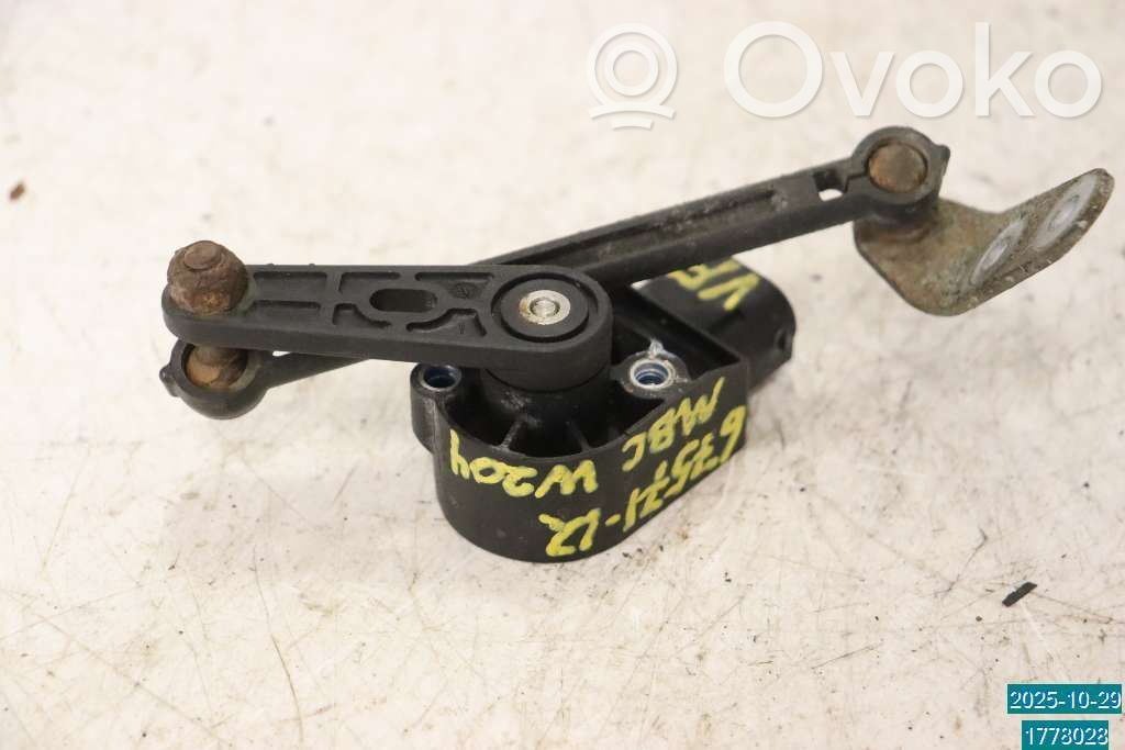 Mercedes-Benz C W204 Sensore di livello faro/fanale 