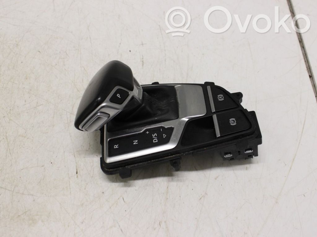 Selector de viteze/schimbător de viteze (interior)   8W1713111C