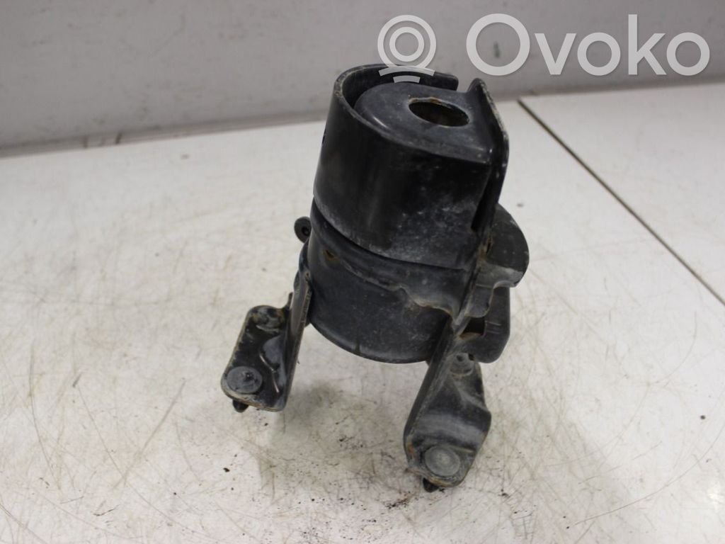 Toyota RAV 4 (XA50) Engine mounting bracket 