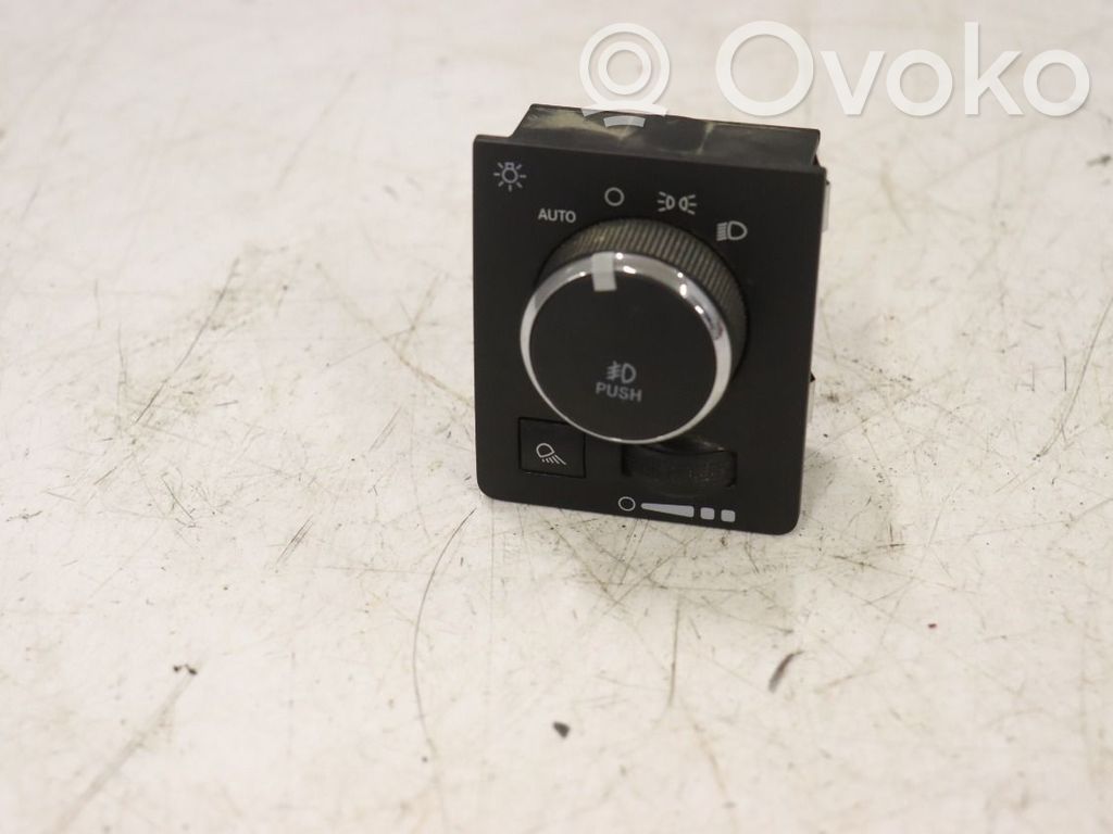 Light switch   68269912AA