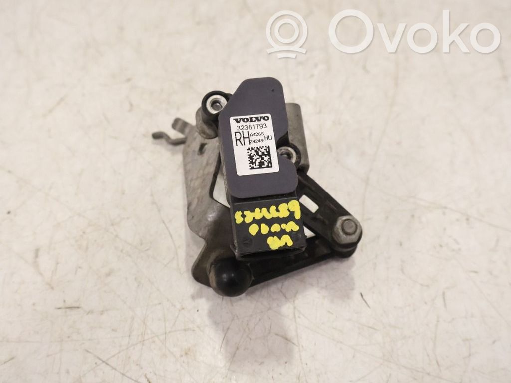 Volvo S90, V90 Headlight/headlamp level sensor 