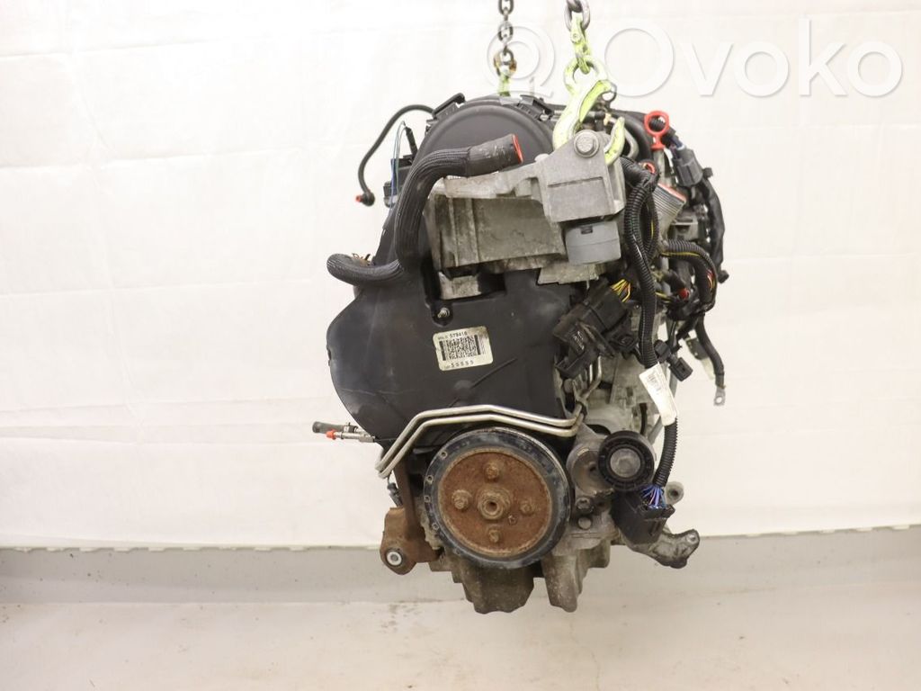 Engine   36050451,D5244T4,6906105