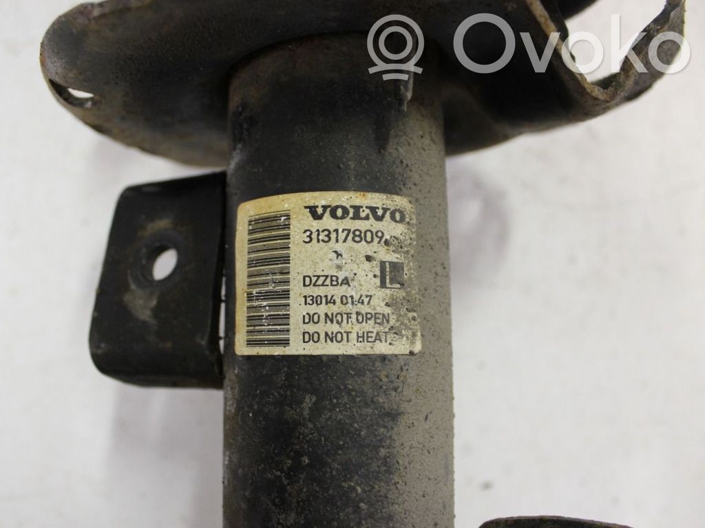 Volvo V70 Priekšpusē amortizators ar atsperi 