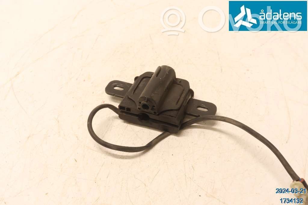 Volvo V60 Serrure de capot