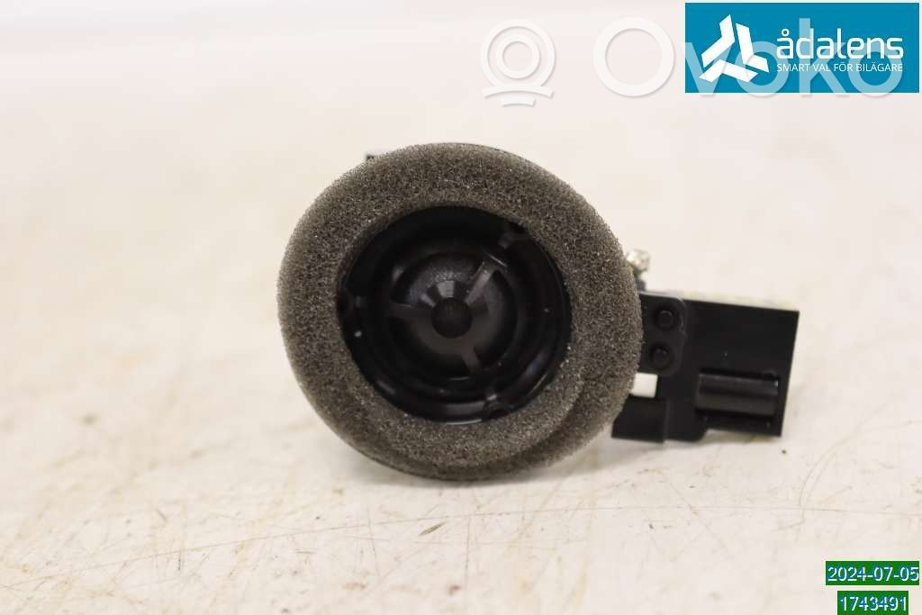 Volvo XC40 Haut-parleur de porte avant 