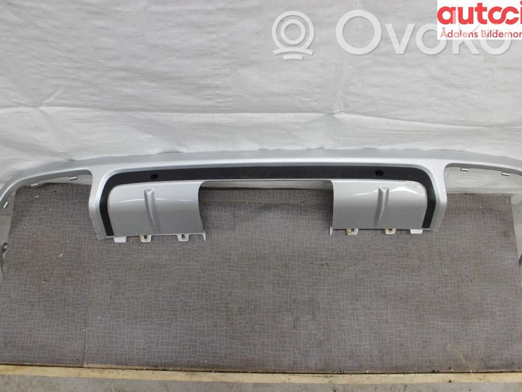 Volvo V60 Apakšējā bampera daļa 